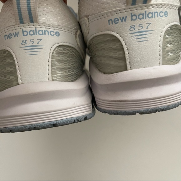 New Balance 857 Cross Trainer Low Top Tennis Shoes White/Baby Blue - size 9 - Picture 5 of 11